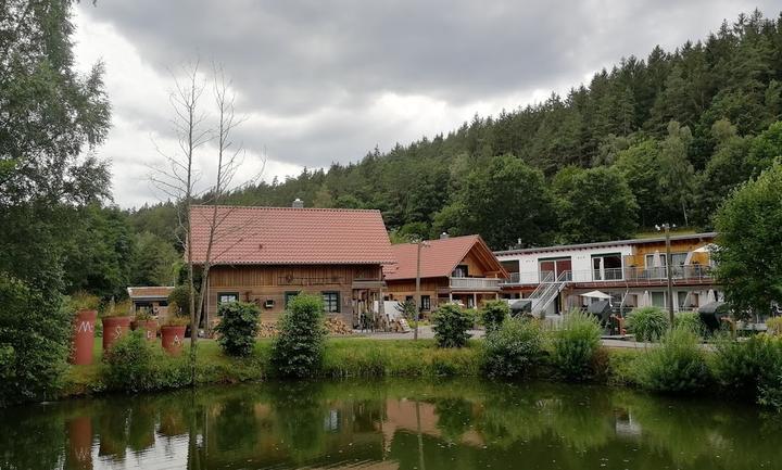 Landgasthof & Hotel Goldenes Lamm